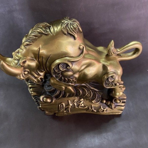 โชคดี จีน ฮวงจุ้ย ทองเหลือง เหรียญเงินมั่งคั่ง ราศีปีวัวกระทิง วัว รูปปั้นสัตว์