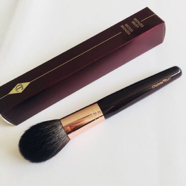 (พร้อมส่ง)Charlotte Tilbury brush ขนแพะแท้100% แปรงปัดแป้ง