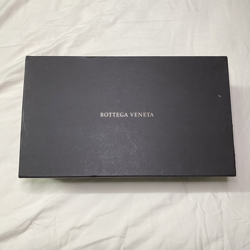 กล่องรองเท้า Bottega Veneta ของแท้