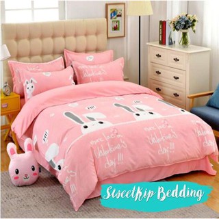 Sweet Kip Bedding ผ้าปูที่นอนขนาด 3.5ฟุต, 5ฟุต, 6ฟุต พร้อมผ้านวมขนาด 180 x 220 เซ็นติเมตร รวม 6 ชิ้น ลายกระต่ายสีชมพู