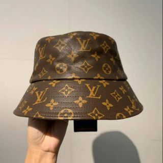 หมวกบักเก็ต Louis Vuitton พร้อมส่งค่ะ