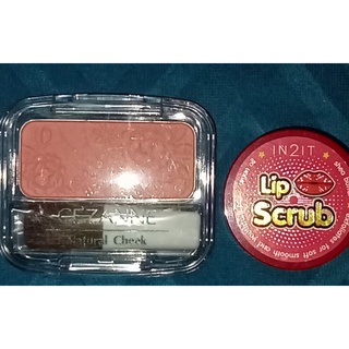 Cezanne Natural Cheek สี No.01Peach Pink มาพร้อม IN 2IT Lip Scrub รวม 2 ชิ้น