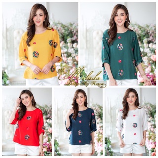 เสื้อคอกลม แขน 3 ส่วน