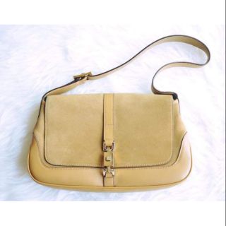 กระเป๋า​ Authentic Gucci Jackie o beige​ (แท้💯%)​ มือสอง