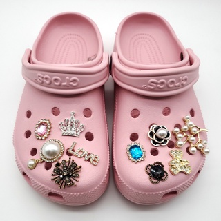 เครื่องประดับคริสตัล รูปดอกไม้ ประดับเพชร สําหรับตกแต่งรองเท้า Crocs