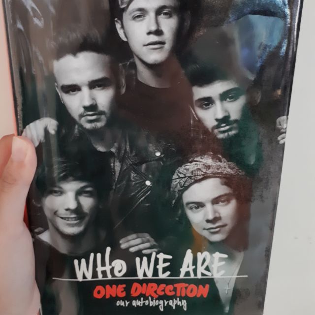 หนังสือ Who We Are One Direction