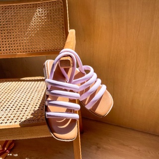 Your Favorite Shoes: รองเท้ารัดส้น Pretzel Sandal มี 5 สี ไซส์ 35-41