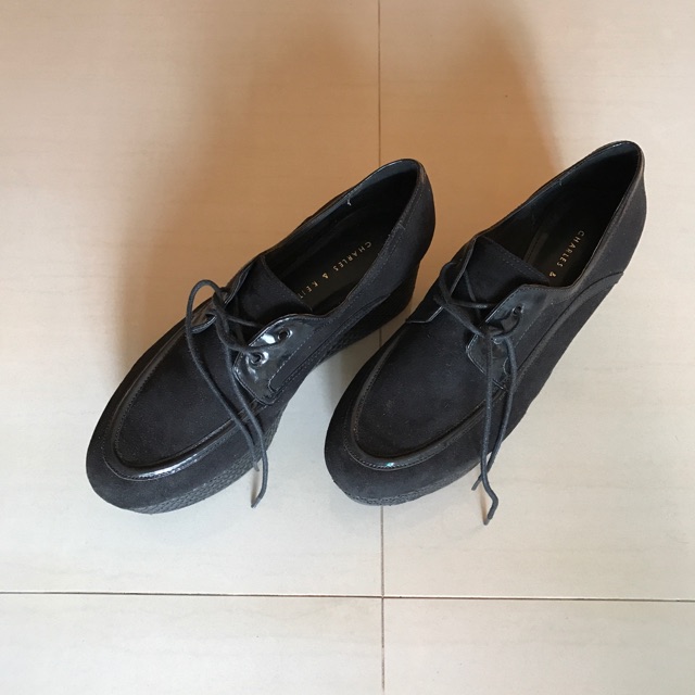 รองเท้า Charles & keith