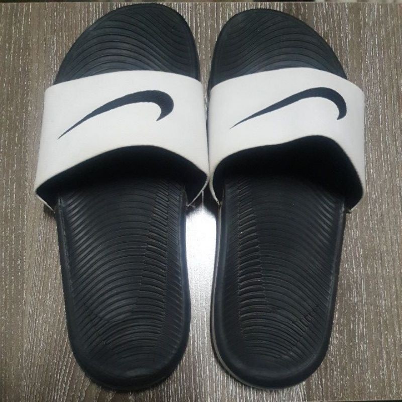 รองเท้าแตะ nike kawa slide (มือสอง) ไซส์ 39-40