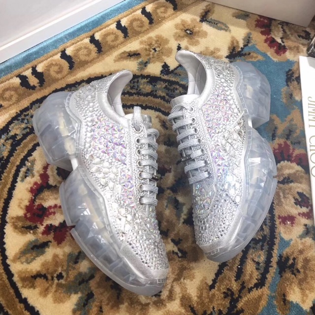 JIMMY CHOO Top vip or pk งานดีสุดตอนนี้เลยค่ะ น้ำหนักเทียบแท้ อุปกรณ์ครบ