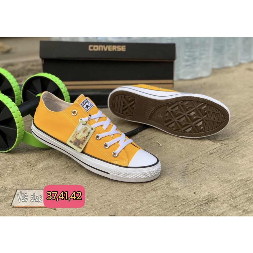 Converse รองเท้าผ้าใบผูกเชือก