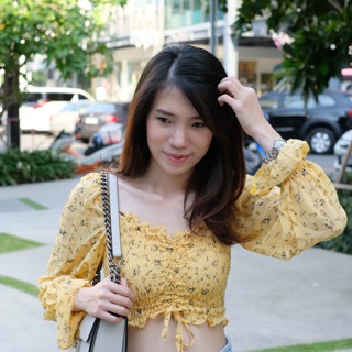 เสื้อครอปลายดอกไม้ สม๊อครอบตัว (โบหน้าปรับได้)