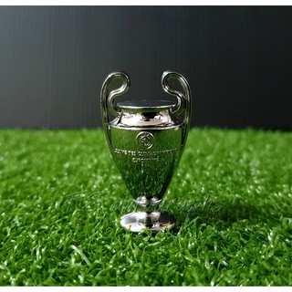 โมเดลถ้วยUCLจำลอง ขนาด 4.5 ซม. วัสดุเป็นโลหะอย่างดี มีน้ำหนัก