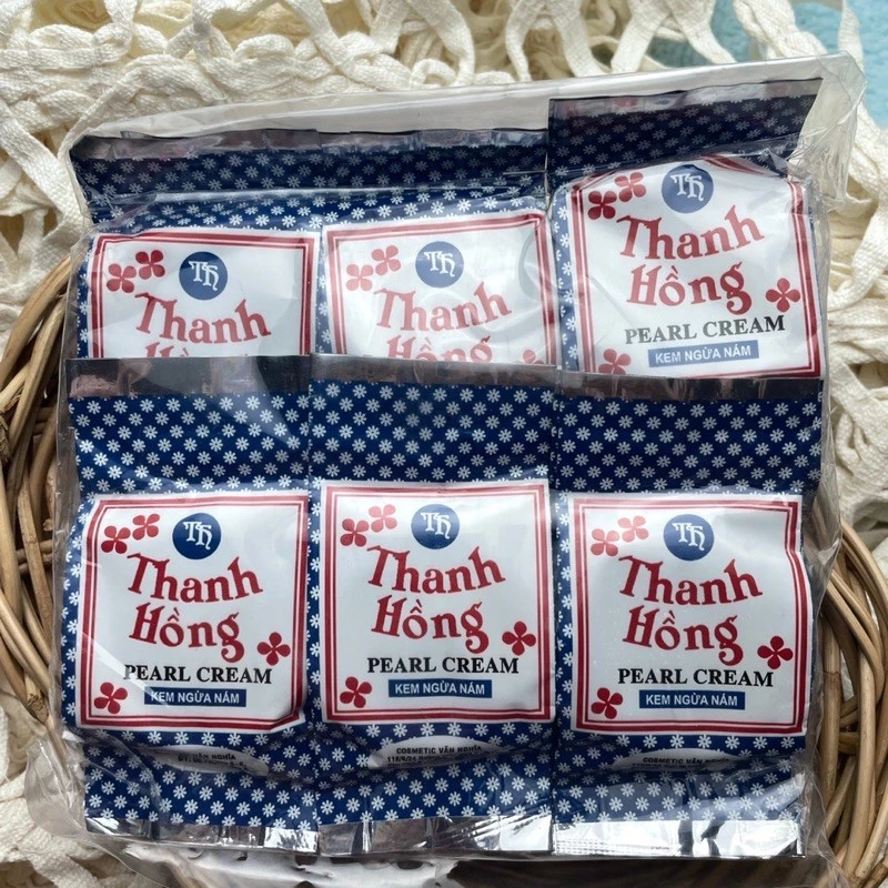 (ยกโหล 12 ชิ้น) ครีมเปรี้ยว ครีมไข่มุก ขนาด 3 กรัม🎉🎉