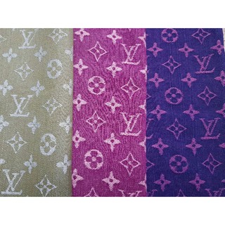 ผ้ายีนส์ฟอกสี ทอลายโมโนแกรม คลาสสิค ผ้าตัดเสื้อ เย็บหมวก งาน…