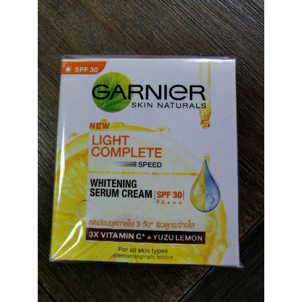 GARNIER​ Light​ Complete ขนาด​ 50​ มล