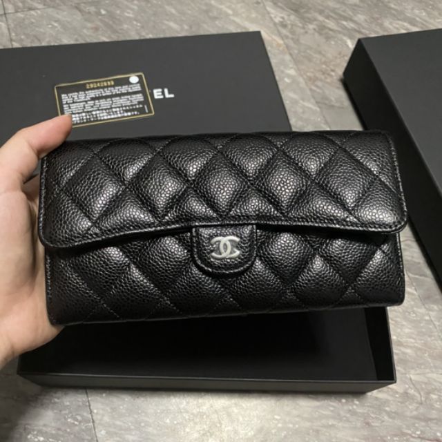 New Chanel Sarah wallet shw holo29