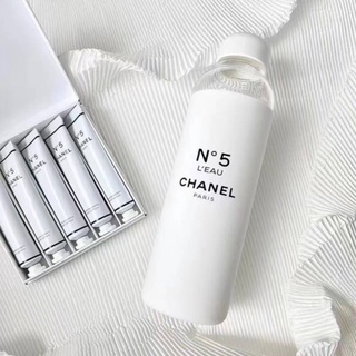 CHANEL PARIS NO.5 LEAU LIMITED EDITION BOTTLE ขวดน้ำแบรนด์ชาแนล ขนาดบรรจุ 590 mL สีขาว สกรีนตัวหนังสือโลโก้ คลาสสิค