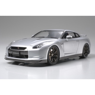 TAMIN 24300 Nissan Gtr R35  1/24 scale