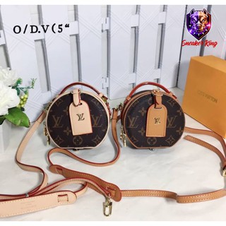 กระเป๋า LV รุ่น MINI BOITE CHAPEAU (5 นิ้ว)