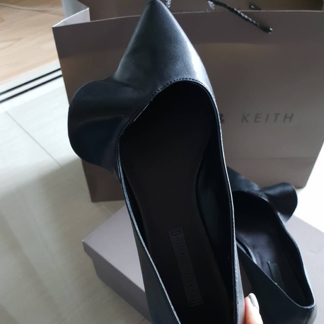 รองเท้า Charles & Keith