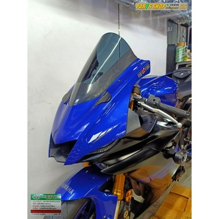 ชิลด์หน้า Yamaha R6 [ ทรงโหนกสนามขอบสติ๊กเกอร์ ][ Maxtec ]