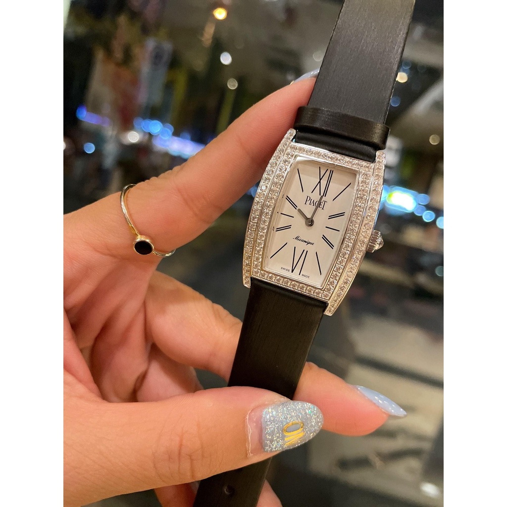 Piaget PIAGET...The bucket-shaped watch of the GA ladies watch has a ...
