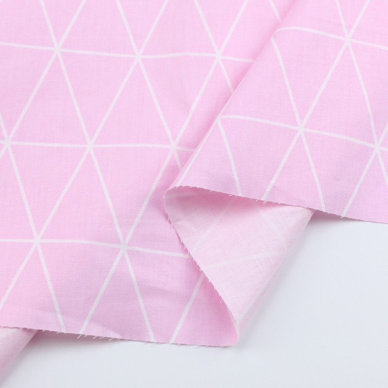 ผ้าคอตตอน 100% ทอทวิล ตัดขายเป็นเมตร หน้ากว้าง1.6 เมตร พิมพ์ลายยูนิคอร์น