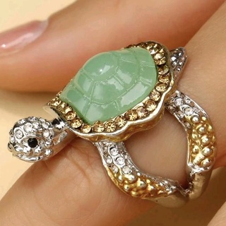Rhinestone Jade-Green Turtle Cute Ring : 🐢 🐢  แหวนเจ้าเต่าน้อยน่ารักสีหยก ตกแต่งเพชร 🐢 🐢