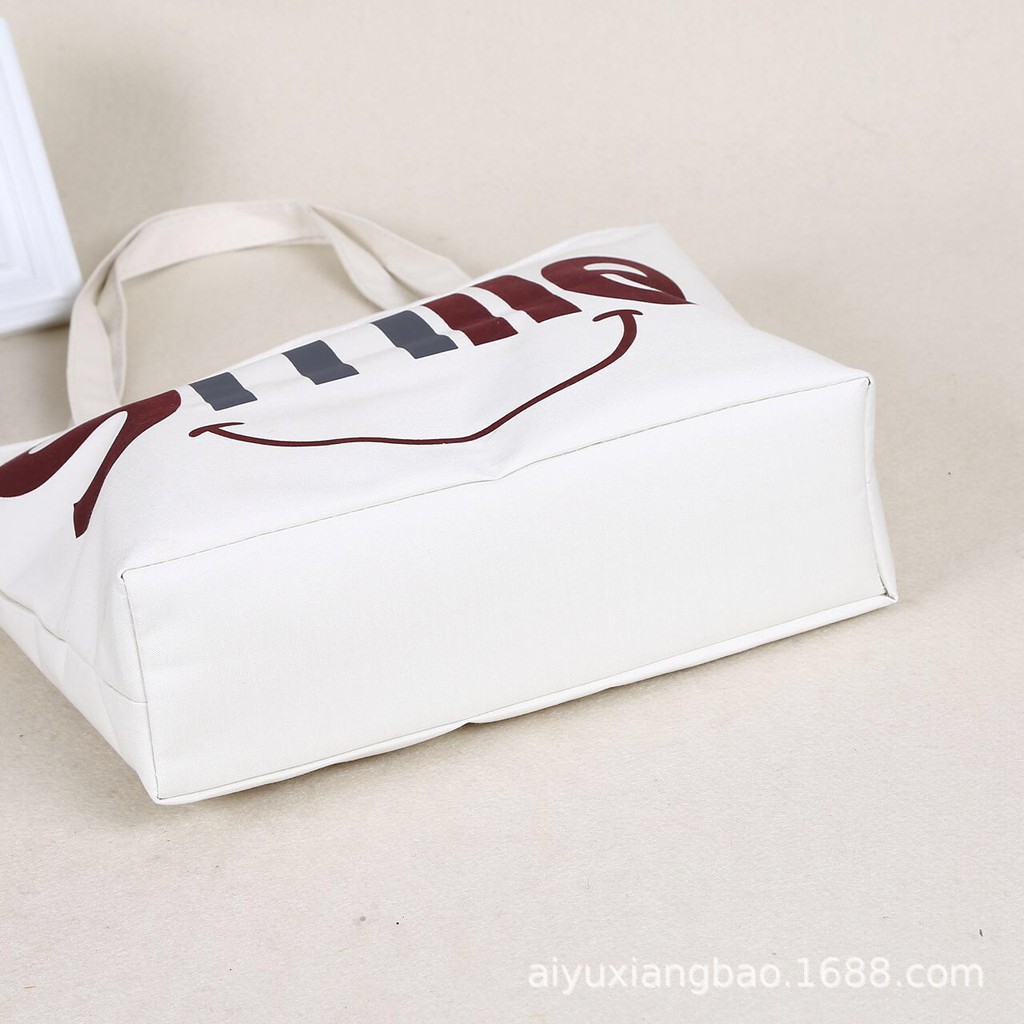 ลายใหม่เข้าแล้ว !! กระเป๋าผ้าแฟชั่น ขนาดใหญ่ ลายน่ารัก มีซิป แบบถือสะพายไหล่เนื้อผ้าดีเนื้อผ้า 2 ชั้น