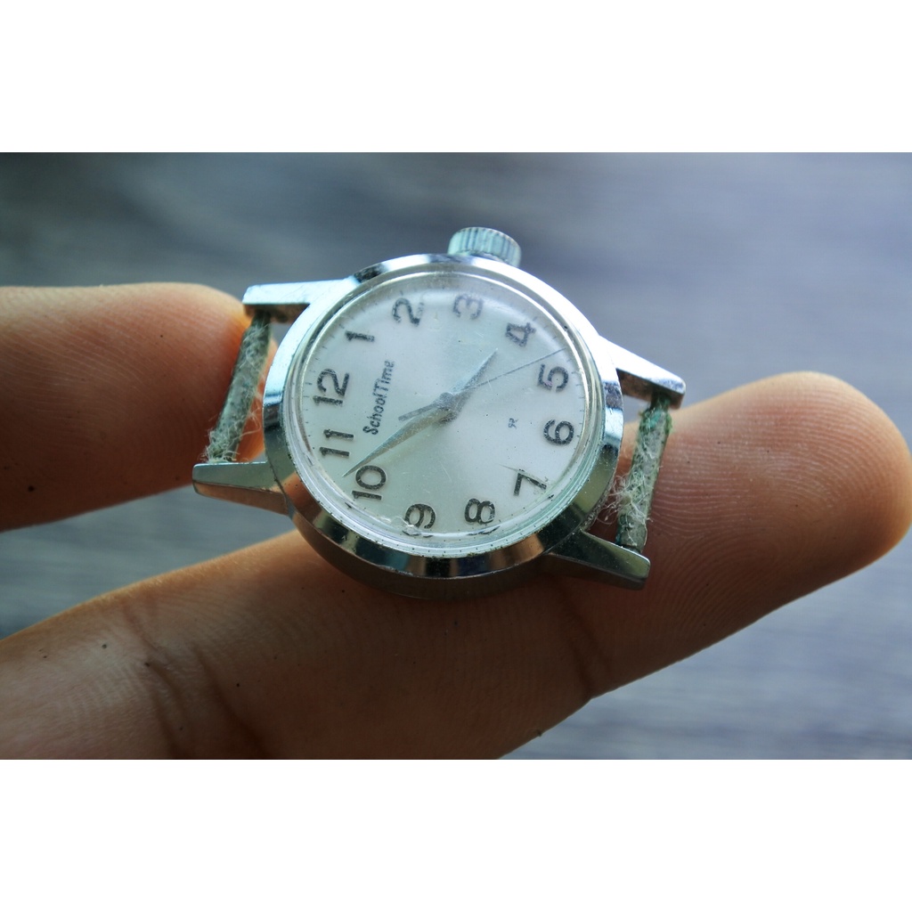 นาฬิกา Vintage แท้ มือสองญี่ปุ่น Seiko School Time ผลิตปี 1980-90 ระบบไขลาน 8400 0011 26.43mm