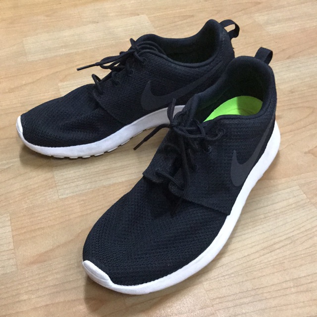 Nike roshe one ไซส์8us (40) ไม่มีกล่อง