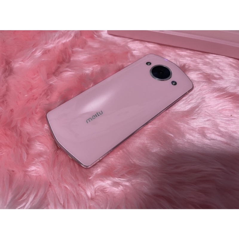 Meitu m8 มือถือกล้องฟรุ้งฟริ่้ง