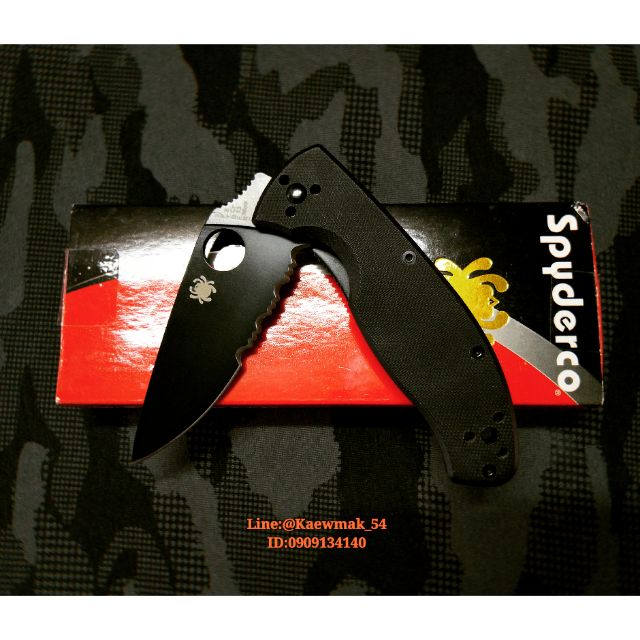 มีดพับ Spyderco Tenacious Folding Knife Black Combo Blade, Carbon Fiber/G10 Handles (C122CFBBKPS