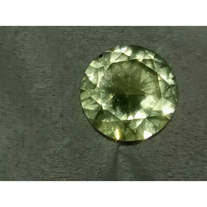 ควอตซ์เลมอนธรรมชาติ 12x12x7,6mm 5.4carat Rp. 60,000