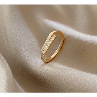 รหัส1718 - แหวนสีทองแต่งเพชร รุ่นนี้สามารถปรับขนาดได้นะคะ ✨