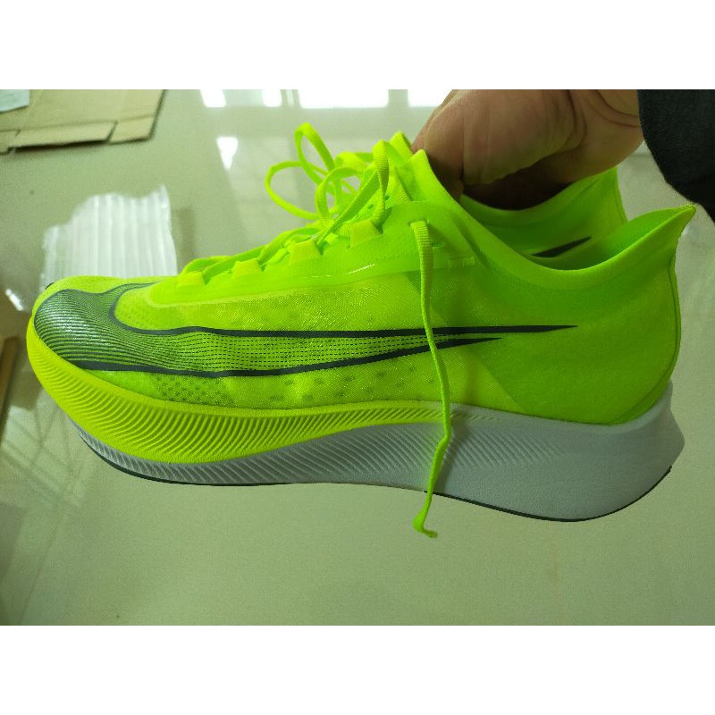 Nike zoom fly 3 มือสอง size 44/28