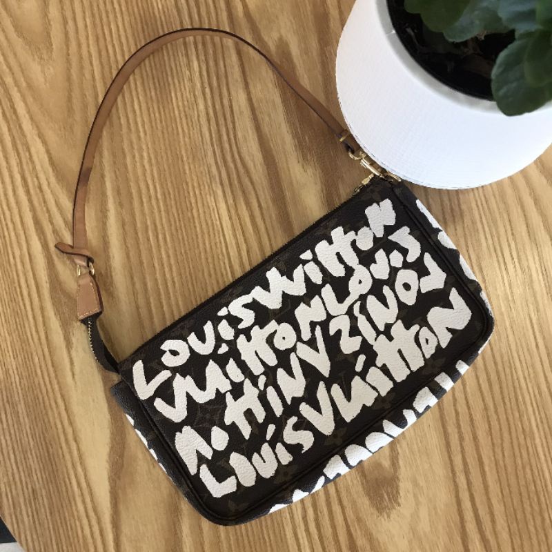 VTG LV PØCHĒTTĚ MONOGRAM BAG