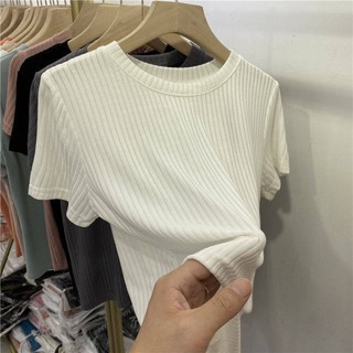เสื้อลายดอก。เสื้อคนอ้วน。เสื้อยืดไซส์ใหญ่。 สินค้ายุโรปหลุมรอบคอแขนสั้นเสื้อยืดเสื้อผ้าผู้หญิง 2021 ฤดูใบไม้ผลิและฤดูร้อนเ