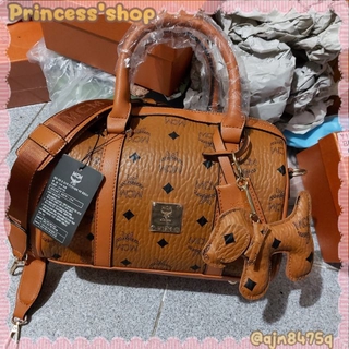 Princessshop กระเป๋าทรงหมอนหนังแท้ขนาด10นิ้ว (แถมพวงห้อยน้องหมา)