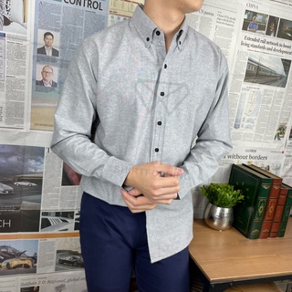 SHIRTFOLDING เสื้อเชิ้ต แขนยาวคอปก สีเทายีนส์ / เทาดิน กระดุมดำ