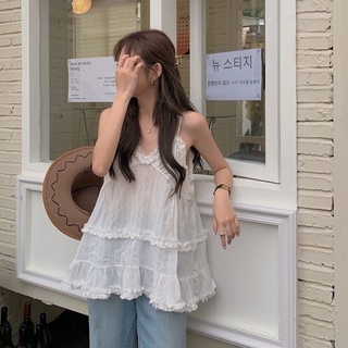 chuuchop_พร้อมส่ง(C7682) 🏖👒 CANOPY blouse เสื้อสายเดี่ยวสีขาวลายลูกไม้