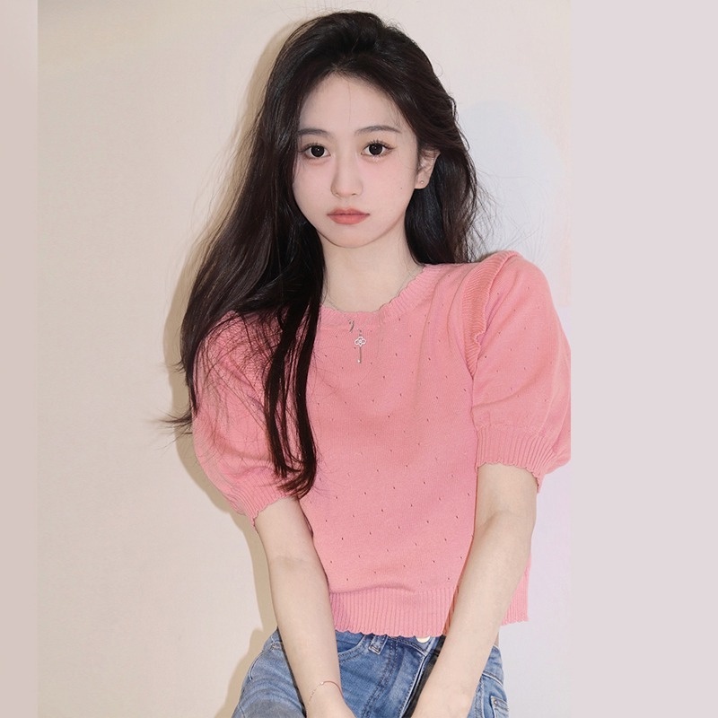 เสื้อยืดแขนสั้นถักสุดหรูของ Hana และ Alice