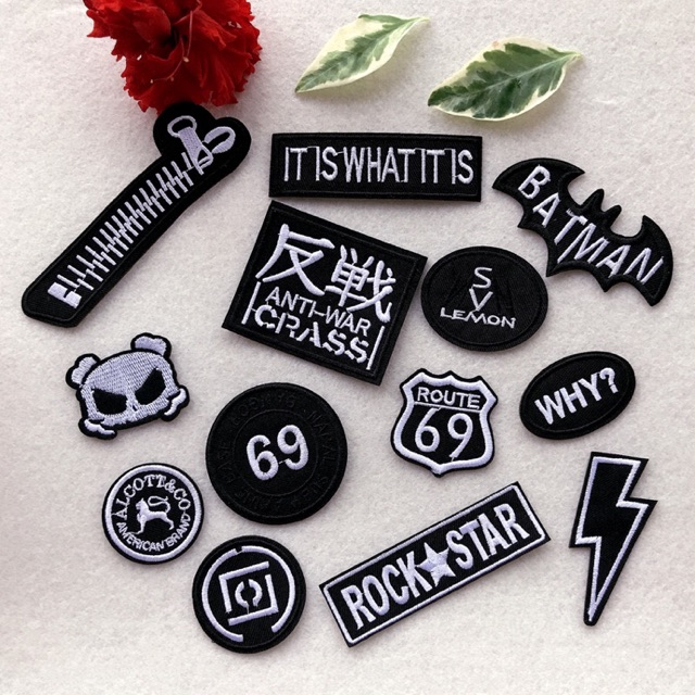 พร้อมส่งจ้า ตัวรีดติดเสื้อแบบลายปัก “Rock’s Star” ตัวรีดติดหมวก ตัวรีดติดกระเป๋า เสื้อผ้า Patch work Iron on