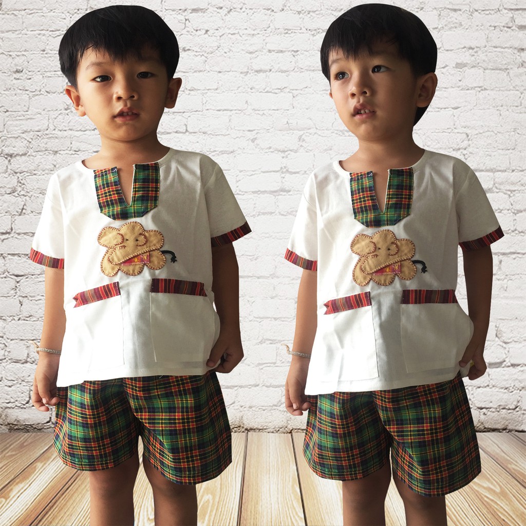 เสื้อผ้าเด็ก ชุดไทยเด็กชาย สีขาวช้าง ลายเขียวแดง กางเกงเด็กลายสก๊อต ราคาถูก ชุดพื้นเมืองเด็ก ชุดไทยเด็กผู้ชายภาคเหนือ