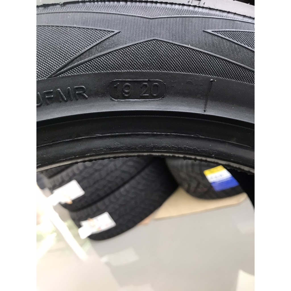 ยางใหม่ SUMAX 275/40 R18 ยางลายซิ่ง สปอร์ต ปี20 - Carrera218 - ThaiPick