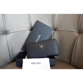 กระเป๋าสตางค์ใบยาวแบรนด์ Prada แท้💕