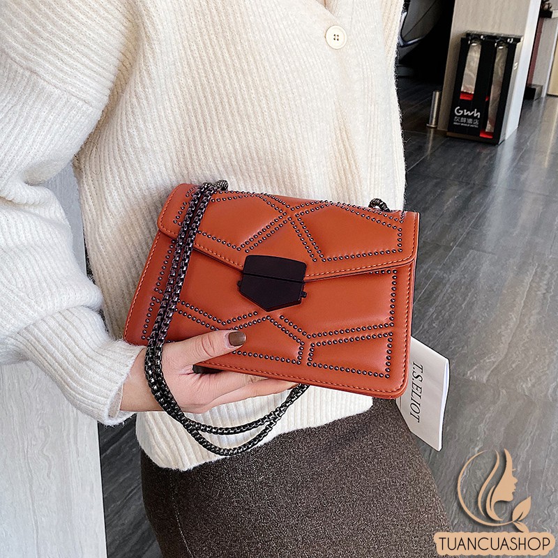 กระเป๋าสะพายข้างหนังประดับหมุดคุณภาพสูง HT789