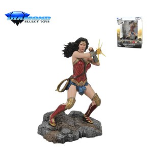 Diamond Select Toys  DC Movie Classics Gallery Justice League Wonder Woman PVC Diorama