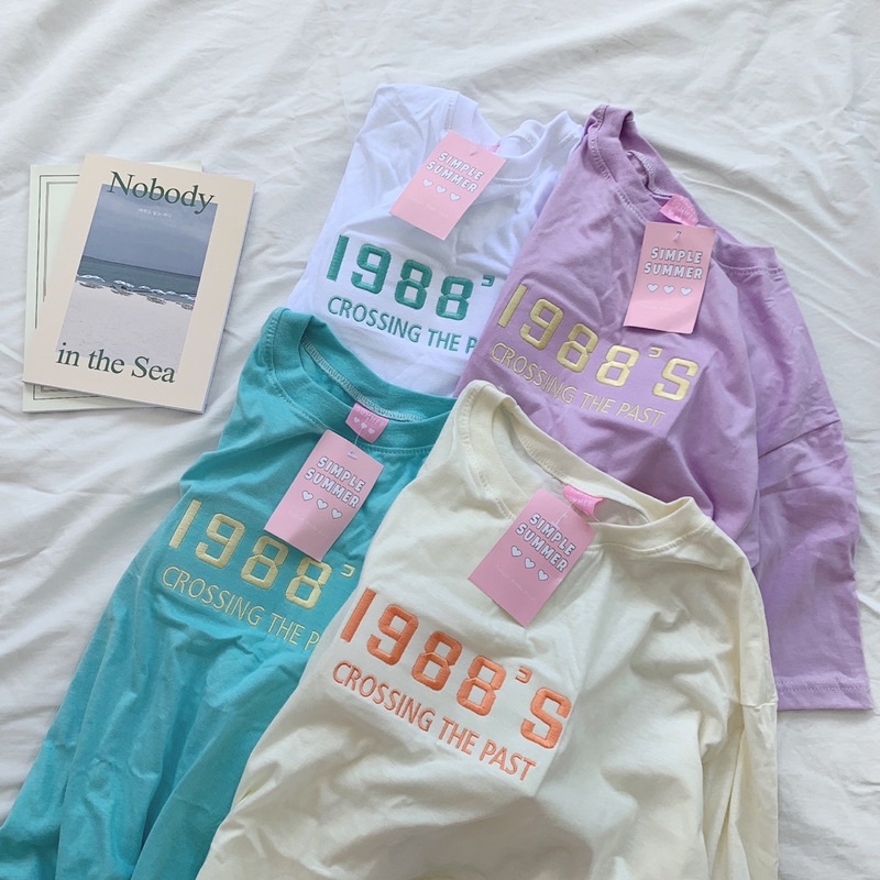 Sugarbeetshop | ปัก 1988’S CROSSING THE PAST เสื้อโอเวอร์ไซต์ oversize เสื้อยืดผ้า cotton